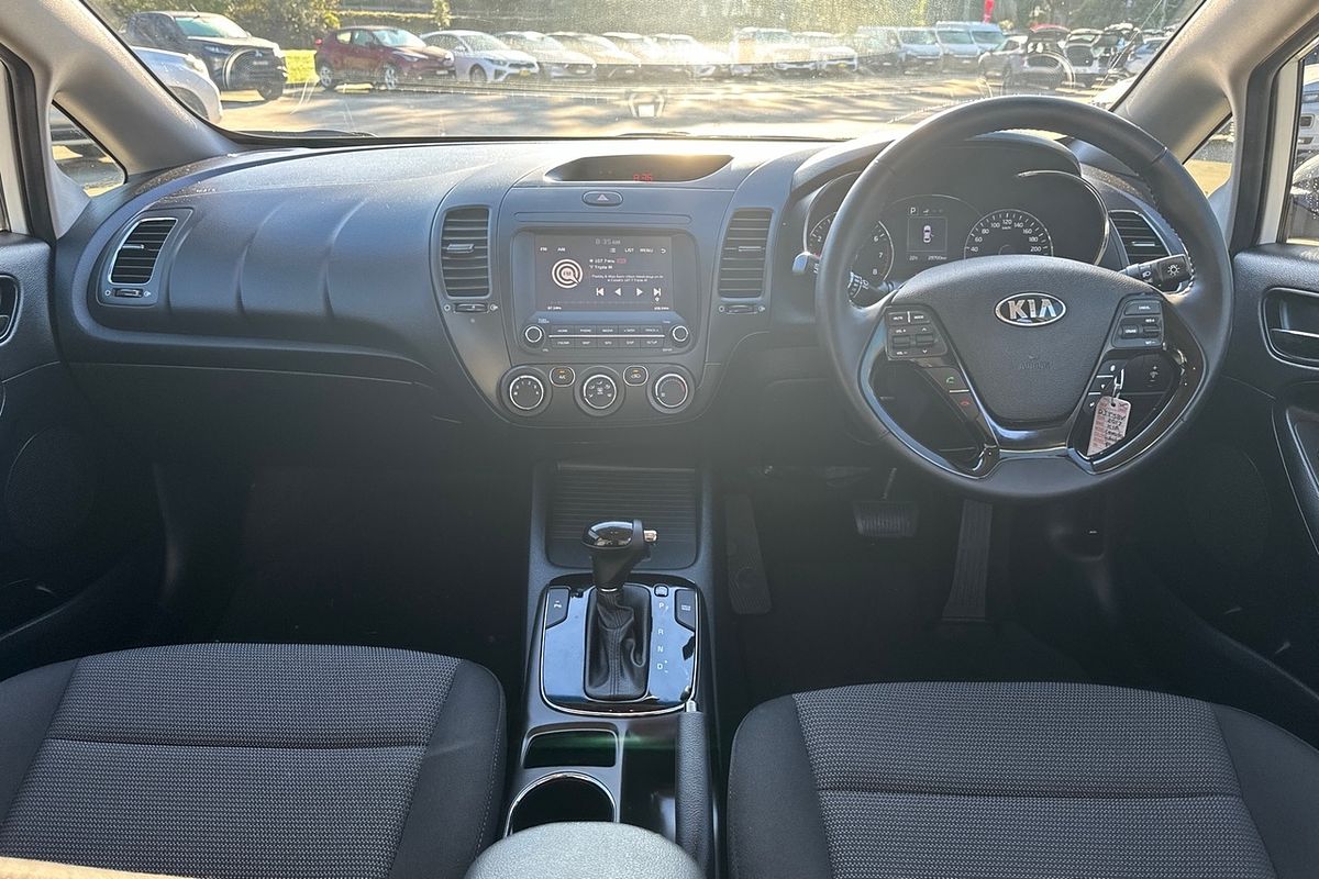 2017 Kia Cerato YD Sport Hatch Image 6