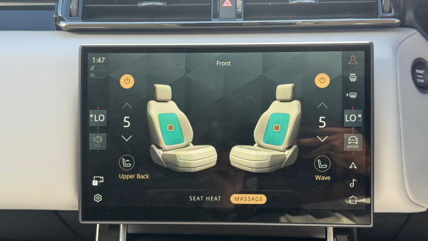 2024 MY25 Land Rover Range Rover Velar L560 P400 Dynamic HSE SUV image 19
