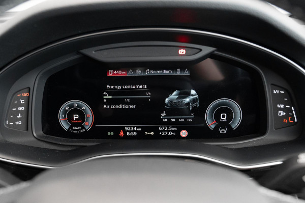 2025 Audi Q7 4M 50 TDI S line SUV image 12