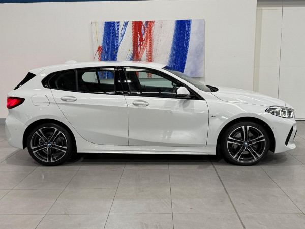 2022 BMW 1 Series F40 118i M Sport Hatch image 4