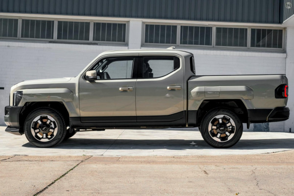 2025 MY26 Kia Tasman TK SX+ Ute Image 5