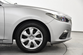 2014 Mazda 3 BM5478 Neo Hatchback Image 5