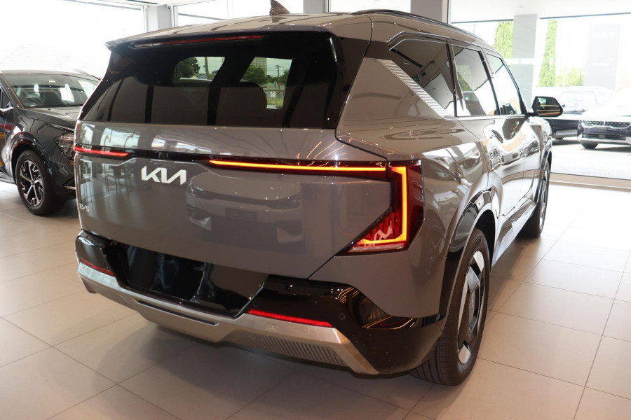 2026 Kia EV5 OVc Earth SUV Image 13