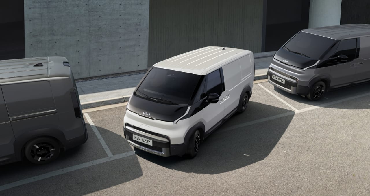 Blind Spot Collision Avoidance Assist (BCA)* Image