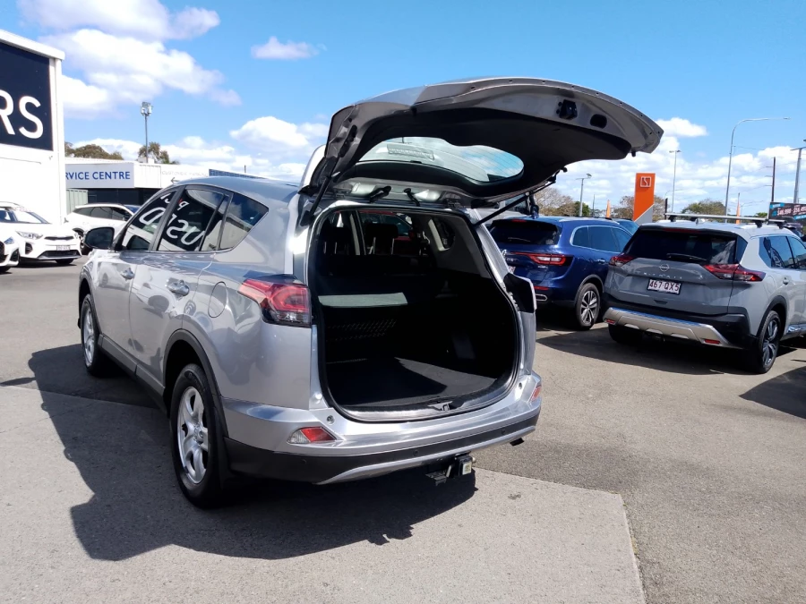 2018 Toyota RAV4 ZSA42R GX SUV Image 13