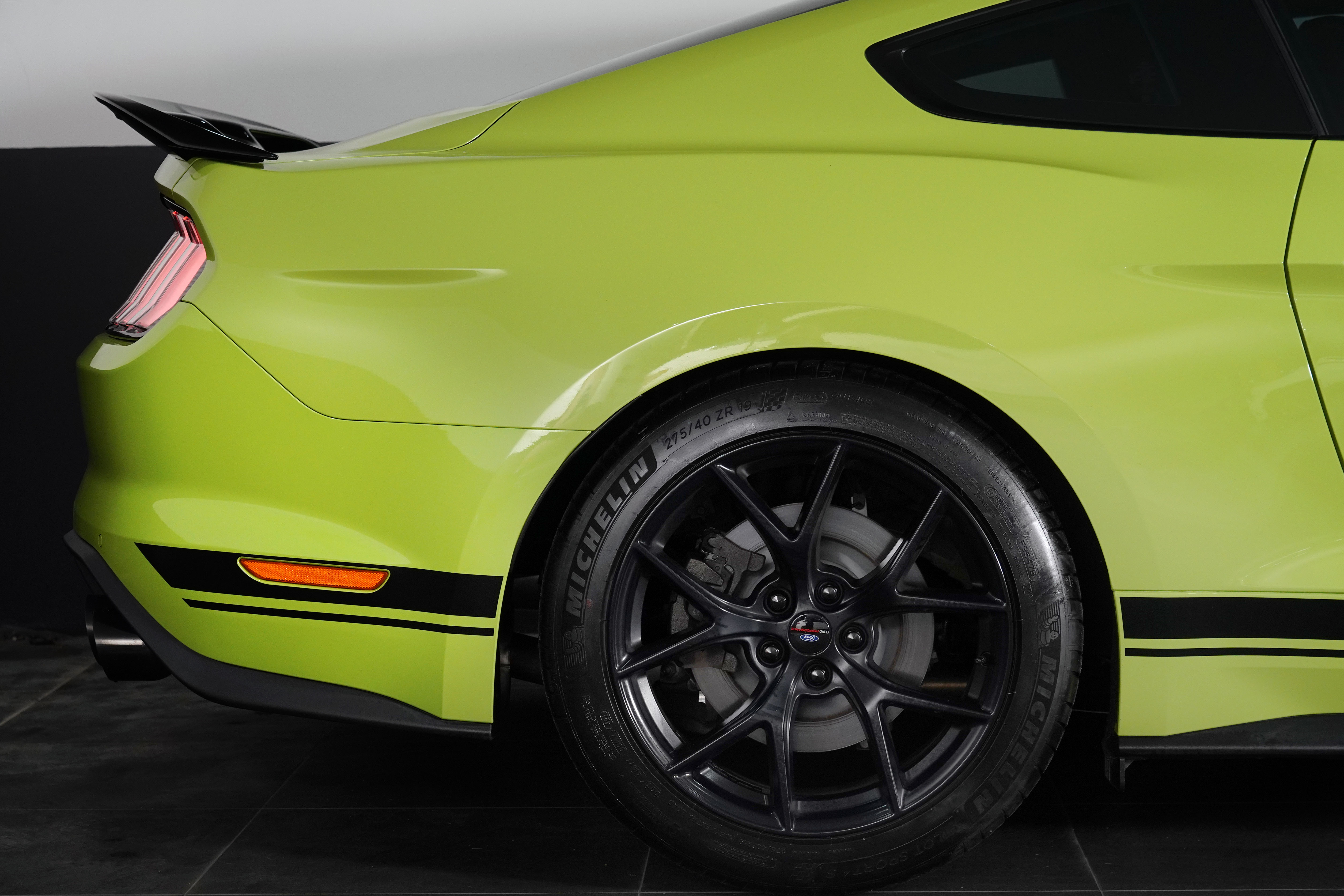 2020 Ford Mustang R-Spec Coupe Image 13