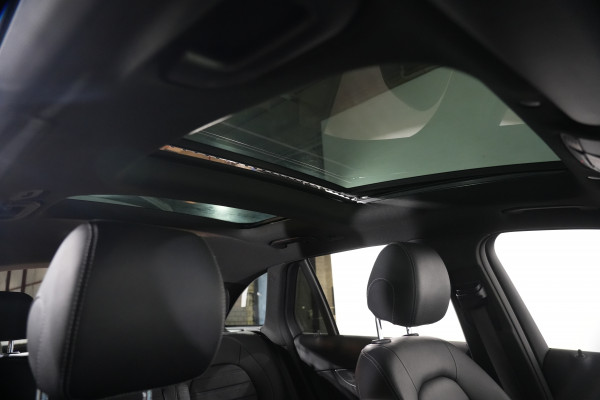 2020 Mercedes-Benz GLC-Class GLC300 SUV image 25