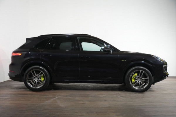 2018 Porsche Cayenne E-Hybrid SUV Image 4