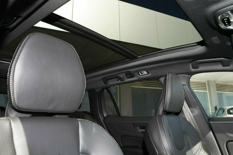 2019 MY20 Volvo V60 F-Series T5 R-Design Wagon Image 10