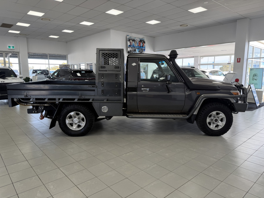 2020 Toyota LandCruiser VDJ79R GXL Single-Cab Cab-Chassis Image 8