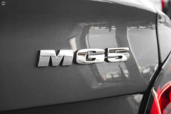 2023 MG MG5  Vibe Sedan