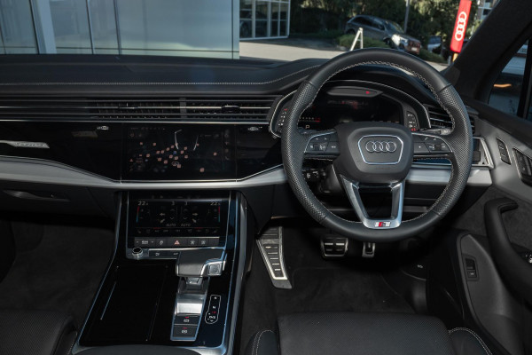 2024 MY25 Audi Q7 4M 55 TFSI S line SUV image 7