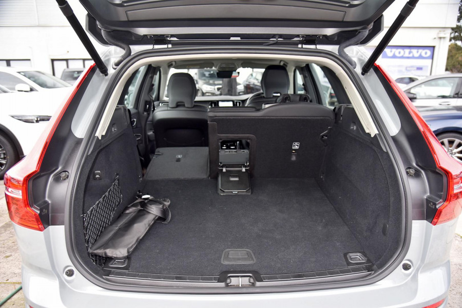 2025 Volvo XC60 UZ Plus B5 SUV Image 20