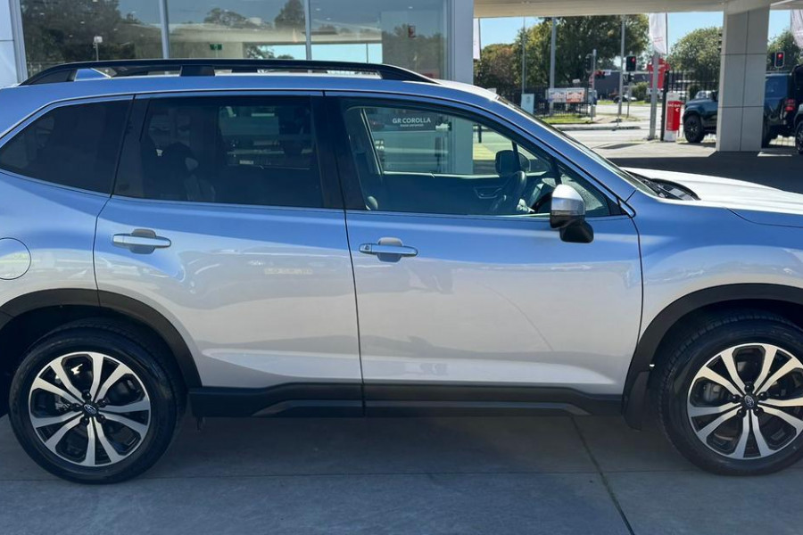 2021 Subaru Forester S5 2.5i Premium SUV Image 8
