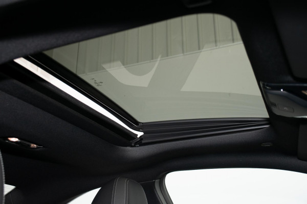 2025 BMW 2 Series G42 230i M Sport Coupe image 16