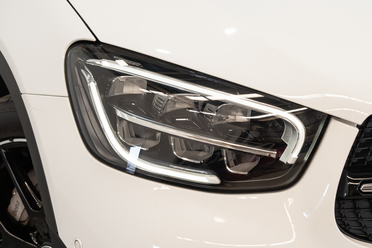 2022 Mercedes-Benz Glc 300 4matic Coupe Image 2