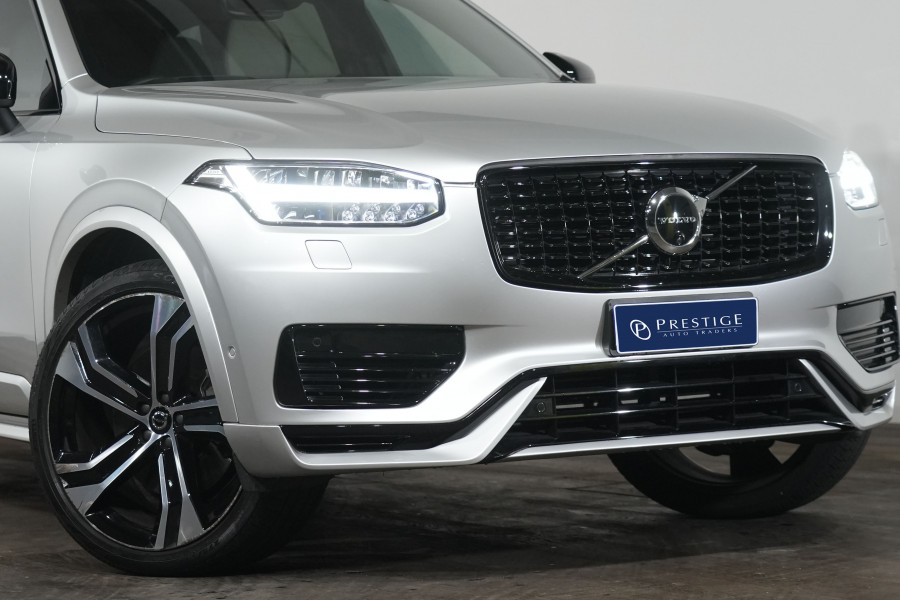 2021 Volvo XC90 L Series T8 Recharge SUV Image 2