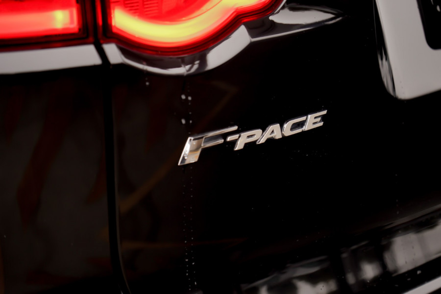 2017 MY18 Jaguar F-PACE X761 R-Sport Wagon Image 26