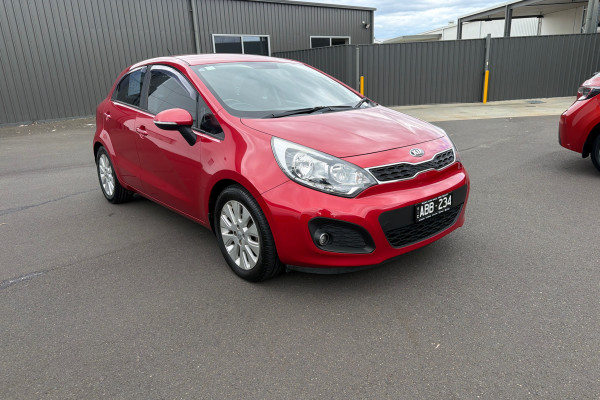 2014 Kia Rio IHS6D2A1FGG829 Si Hatch Image 1