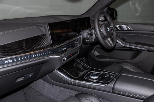 2025 BMW X5 G05 LCI Shadow Edition SUV image 8