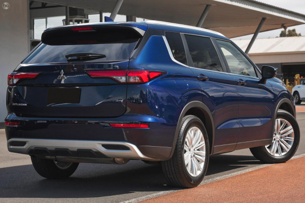 2024 Mitsubishi Outlander ZM LS SUV