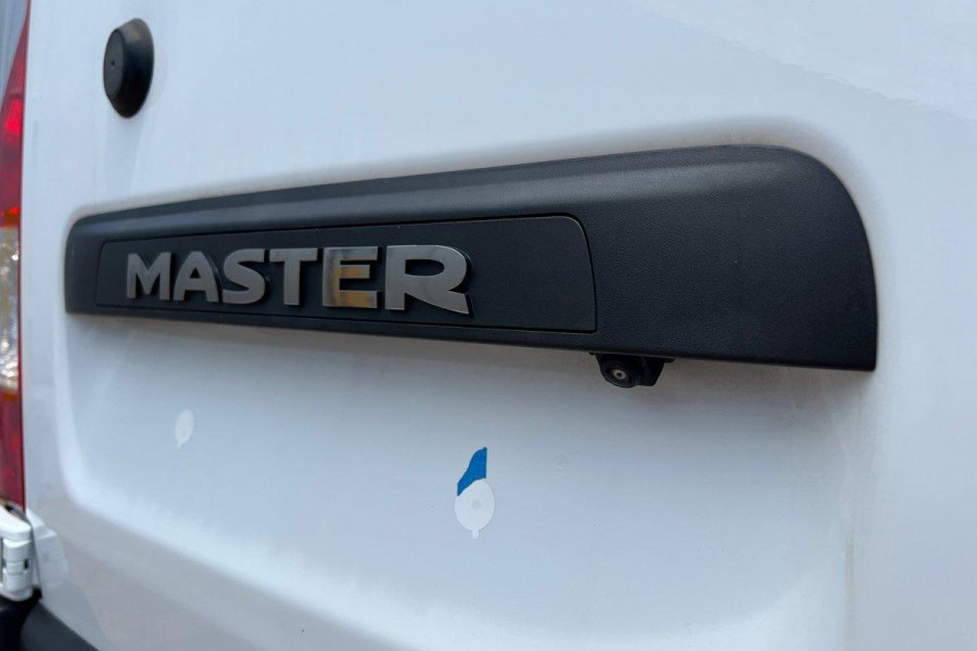 2024 Renault Master X62 Phase 2 Pro 110kW Van Image 12