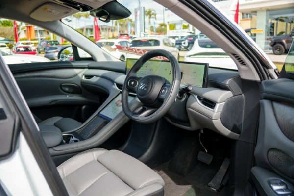 2025 MG IM6 S12L Premium SUV Image 20