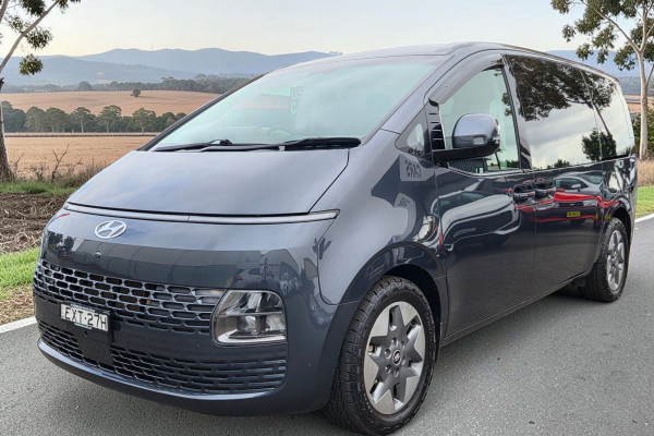 2023 Hyundai Staria US4.V2  People Mover Image 3