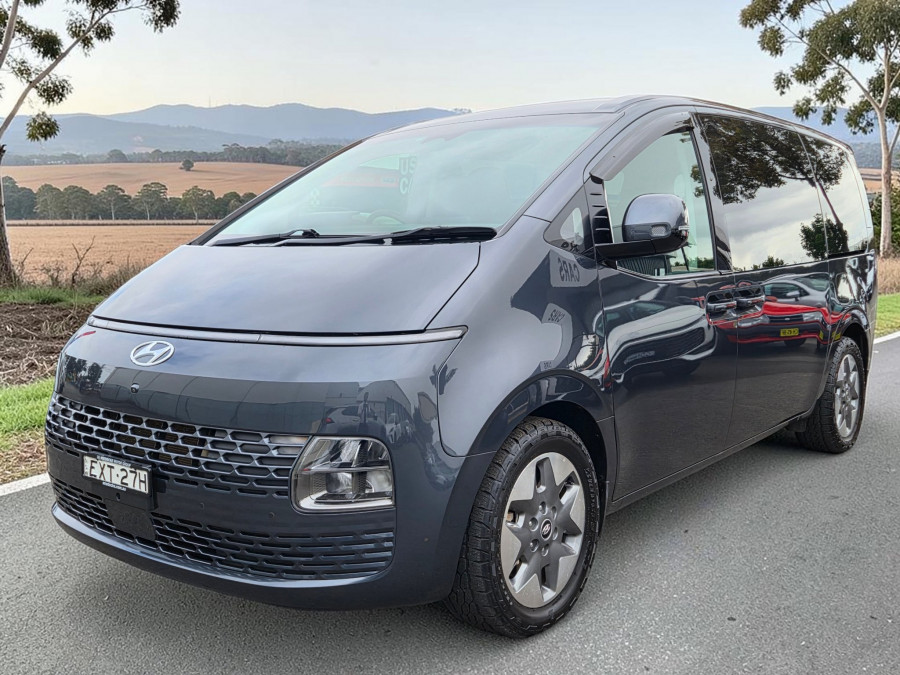 2023 Hyundai Staria US4.V2  People Mover Image 3