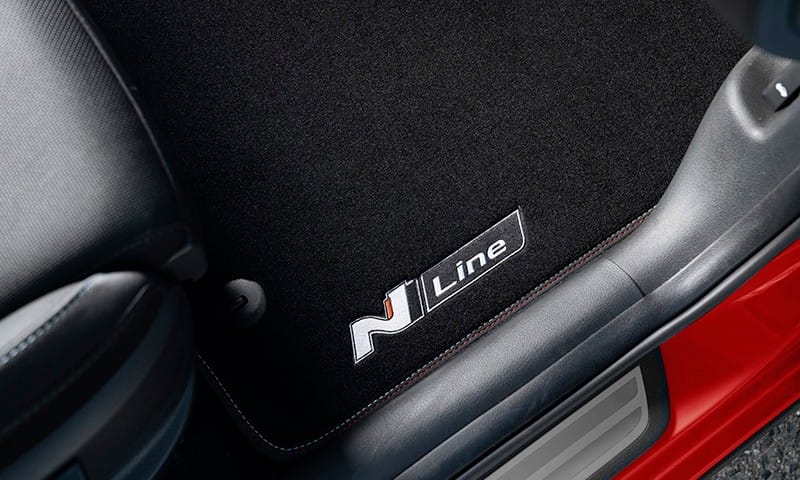 Tailored carpet floor mats | double contrast stitch N Line (set of 4)