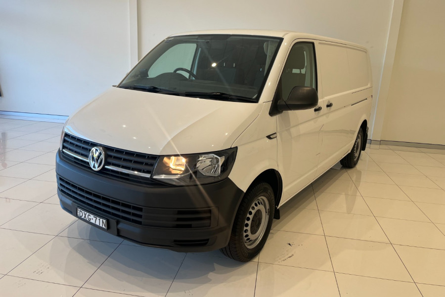 2018 Volkswagen Transporter T6 LWB Van Normal Roof Van Image 6