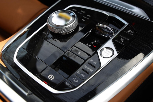 2026 BMW X5 G05 LCI xDrive30d M Sport SUV image 16