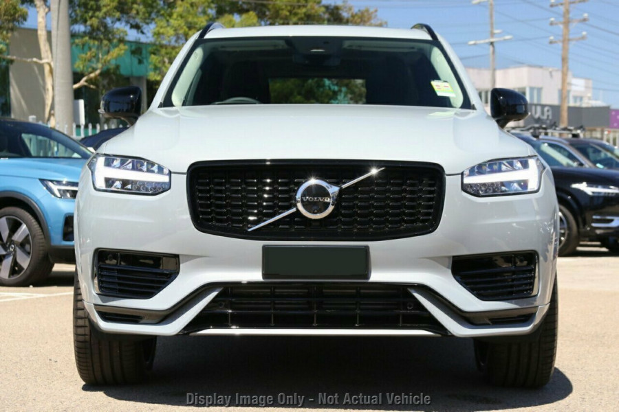 2024 MY25 Volvo XC90 L Series Ultra T8 Plug-In Hybrid SUV Image 17