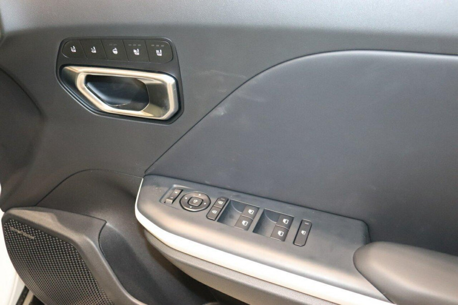 2025 Kia K4 CL4m GT-Line Sedan Image 21