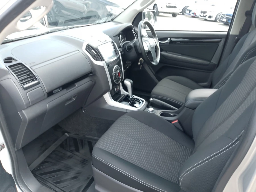 2020 MY19 Isuzu MU-X LS-U SUV Image 12