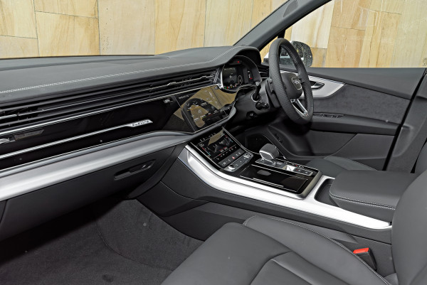 2026 Audi Q7 4M TFSI 250kW S line SUV image 8