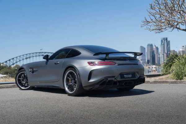 2021 Mercedes-Benz AMG GT R Coupe Image 2