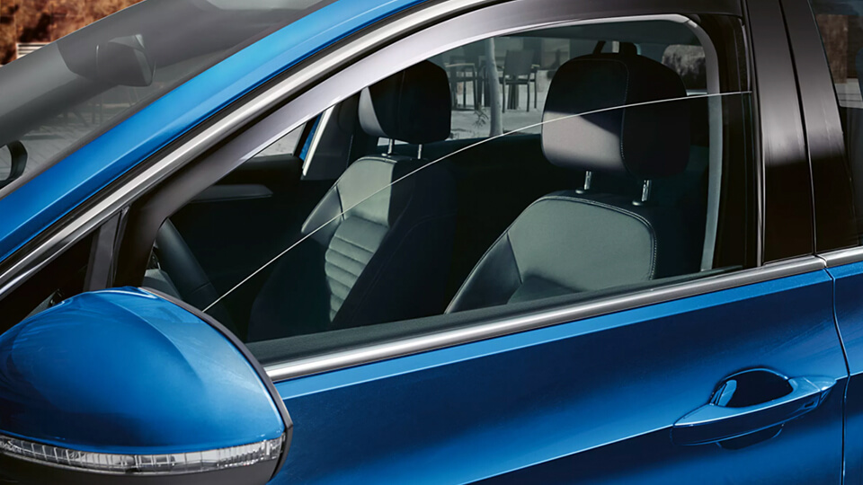 Slimline weathershields