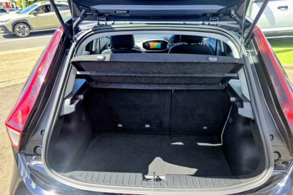 2020 MG MG3 SZP1 Core Hatch Image 14