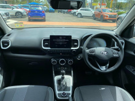 2024 Hyundai Venue QX.V5 Elite SUV image 21