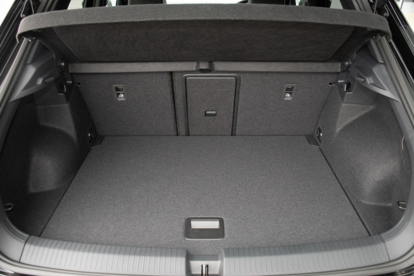 2025 MY26 Volkswagen T-Roc D11 140TSI R-Line SUV Image 22