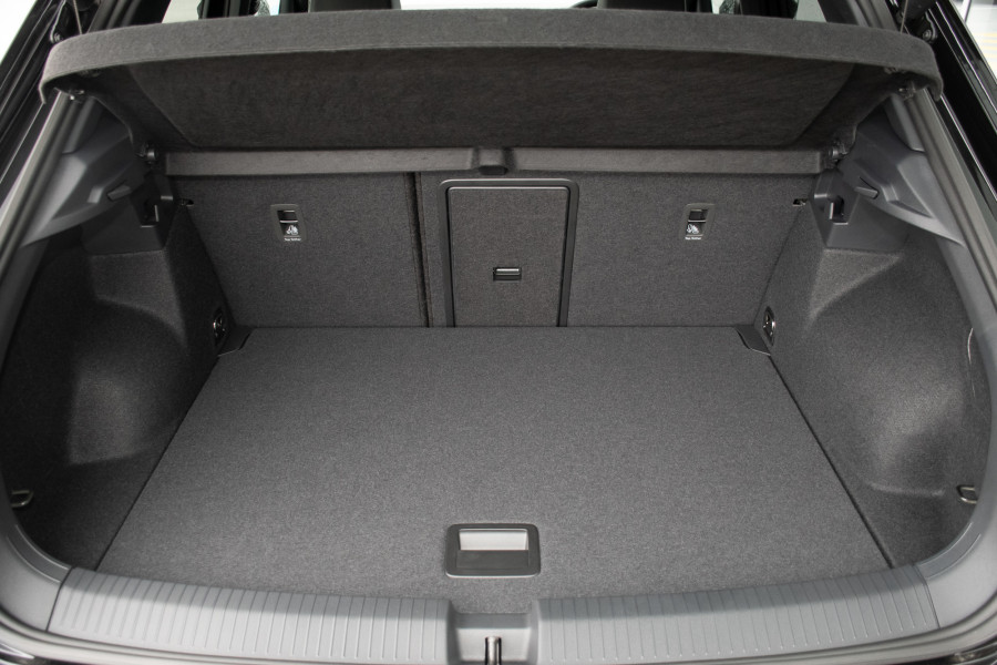 2025 MY26 Volkswagen T-Roc D11 140TSI R-Line SUV Image 22