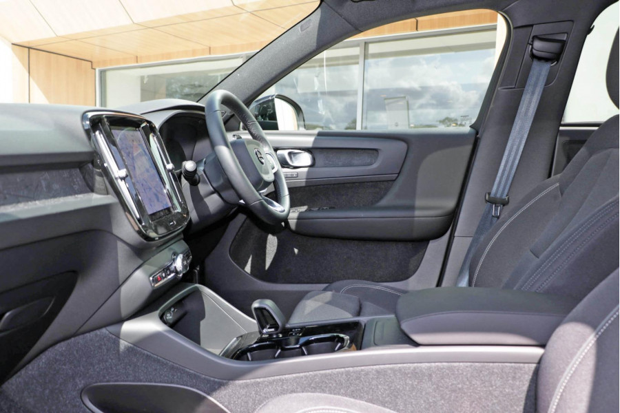 2023 MY24 Volvo XC40 XZ Recharge Pure Electric SUV Image 7