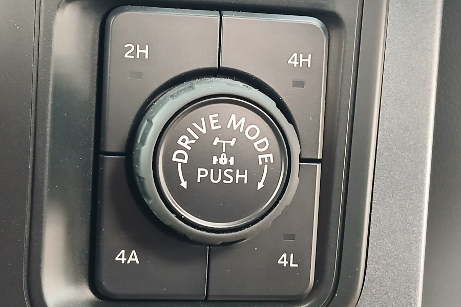 2023 Ford F-150 No Series Lariat Dual Cab Image 27