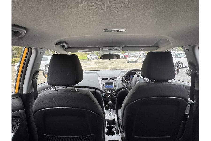 2014 Hyundai Accent RB2 Active Hatch Image 6