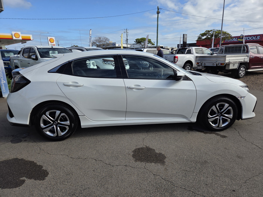 2018 Honda Civic 10th Gen VTi Hatch Image 7