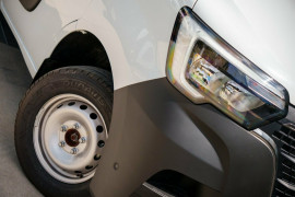 2025 Renault Master X62 Phase 2 Pro 110kW MWB Van
