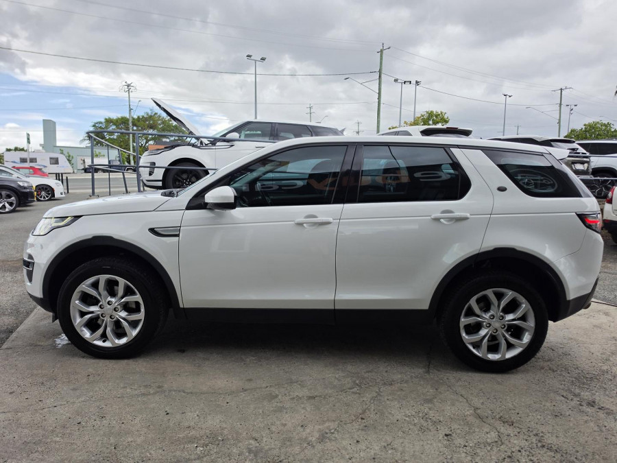 2017 Land Rover Discovery Sport L550 TD4 HSE SUV Image 12