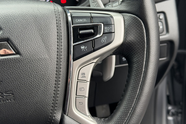 2019 Mitsubishi Pajero Sport QE Black Edition SUV Image 17