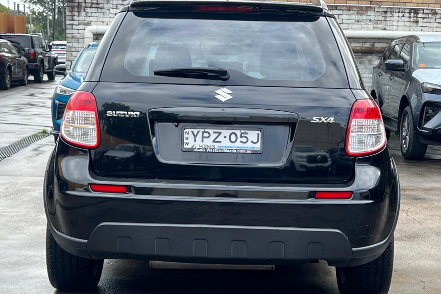 2011 MY10 Suzuki SX4 GYB S Hatch Image 6